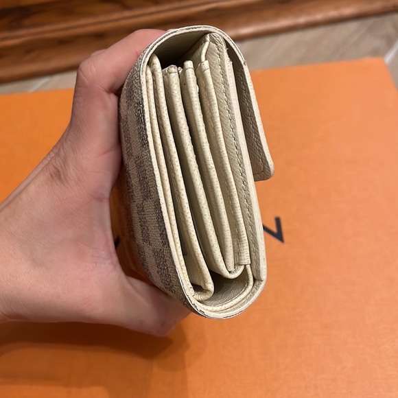 Louis Vuitton Alexandre Wallet - Picture 7 of 8